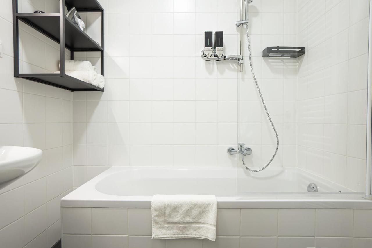 Bright 3-Room Apartment With A King-Size Bed Wien Eksteriør bilde